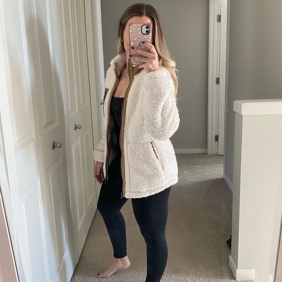 Abercrombie super soft sherpa jacket - Picture 7 of 7